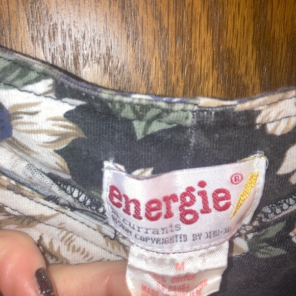 Energie Floral Patterned Romper - Picture 2 of 3